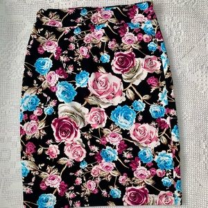 Black skirt with pink and blue flowers 🌸